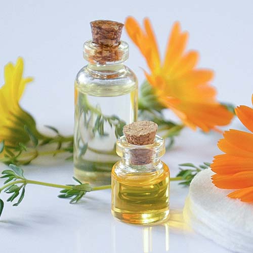 aromathérapie pot de crème composés aromatiques extraits de plantespharmacie Derambure